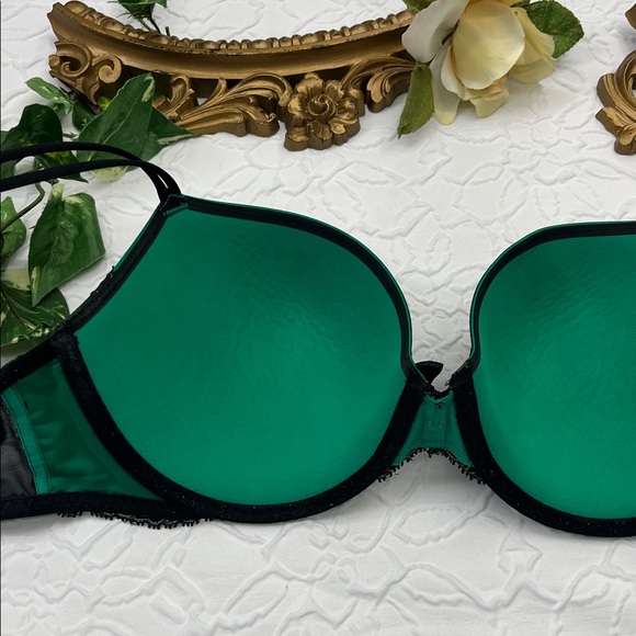 Victoria's Secret Very Sexy Green and Black Lace Bra Size 34D - Picture 4 of 7